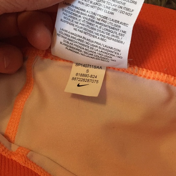 Nike work out shorts - Picture 3 of 4